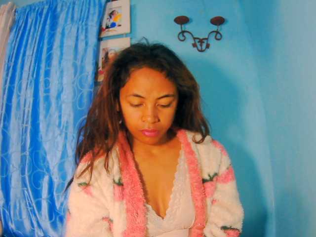 prettygirls11 live cam on BongaCams