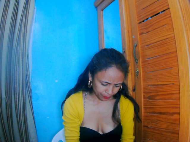 prettygirls11 live cam on BongaCams