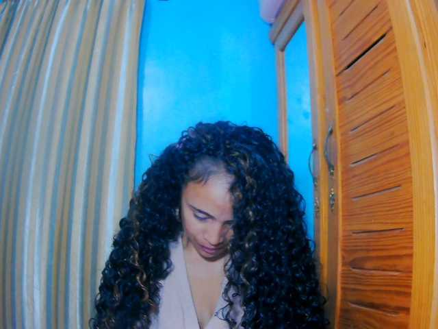 prettygirls11 live cam on BongaCams