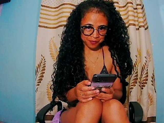prettygirls11 live cam preview
