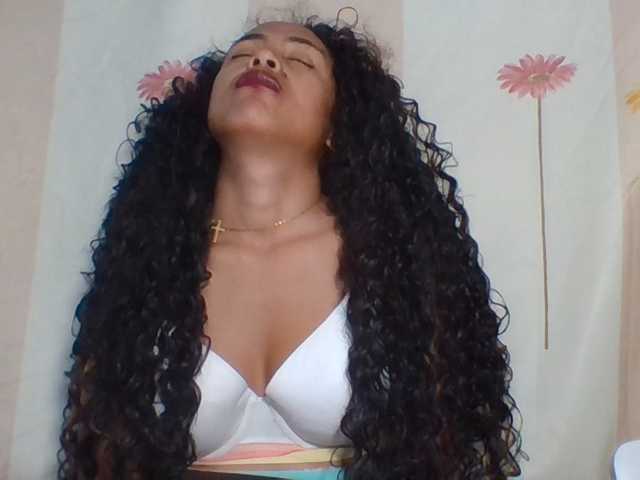 prettygirls11 live cam preview