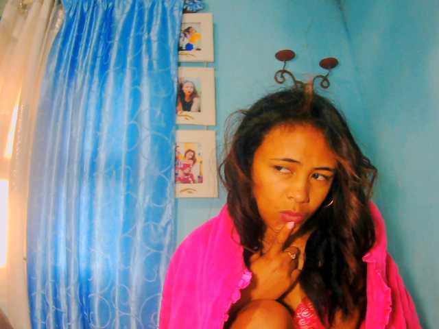 prettygirls11 live cam on BongaCams