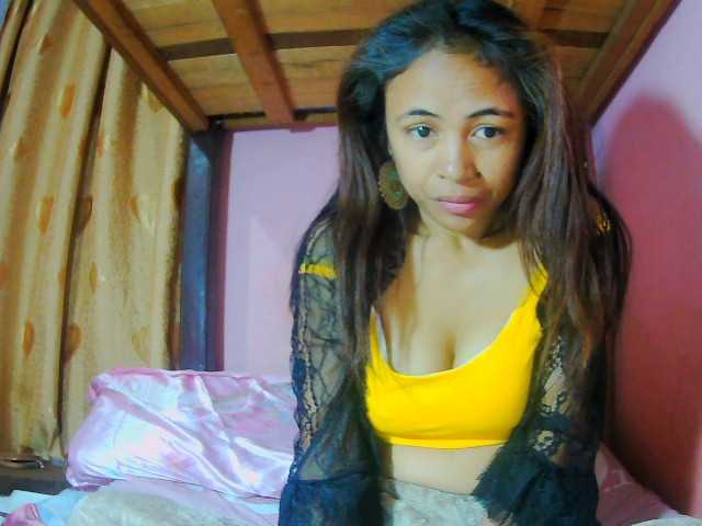 prettygirls11 live cam on BongaCams