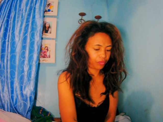 prettygirls11 live cam on BongaCams