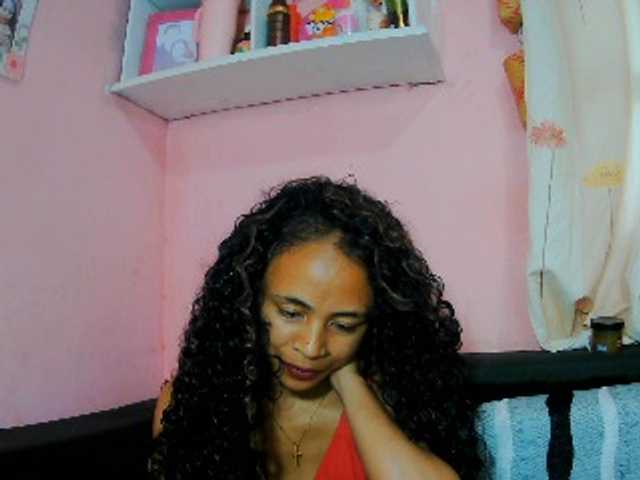 prettygirls11 live cam on BongaCams