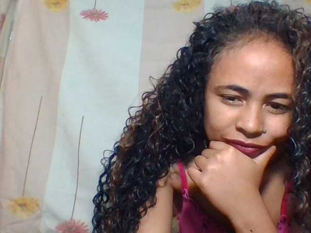 prettygirls11 — live female cam