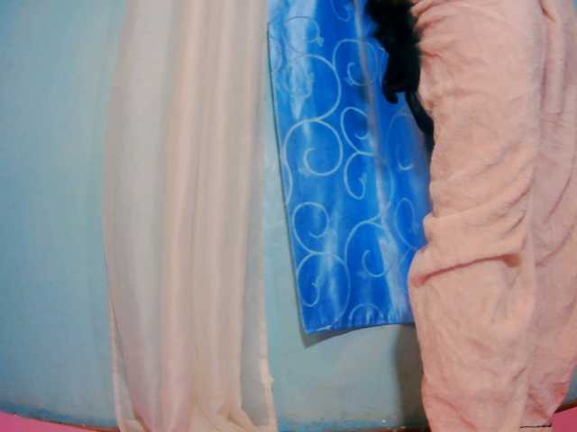 prettygirls11 live cam on BongaCams