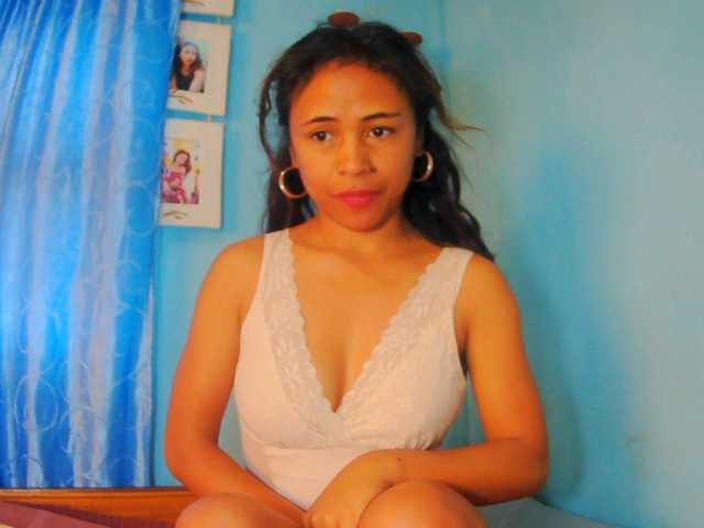 prettygirls11 live cam on BongaCams