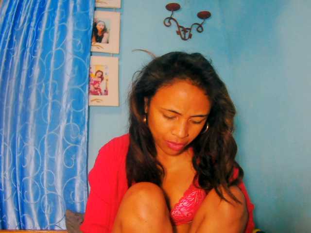 prettygirls11 live cam on BongaCams