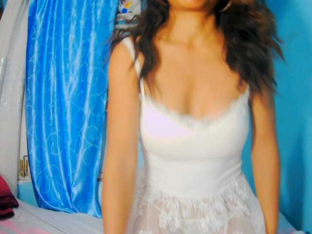 prettygirls11 live cam on BongaCams