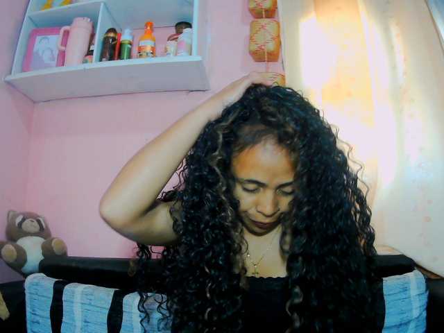 prettygirls11 live cam on BongaCams