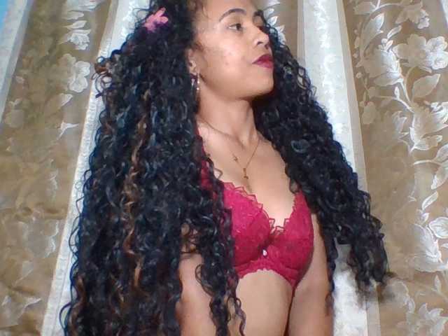 prettygirls11 live cam on BongaCams