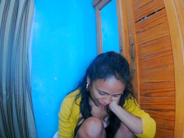 prettygirls11 live cam on BongaCams