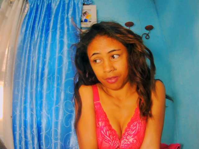 prettygirls11 live cam on BongaCams