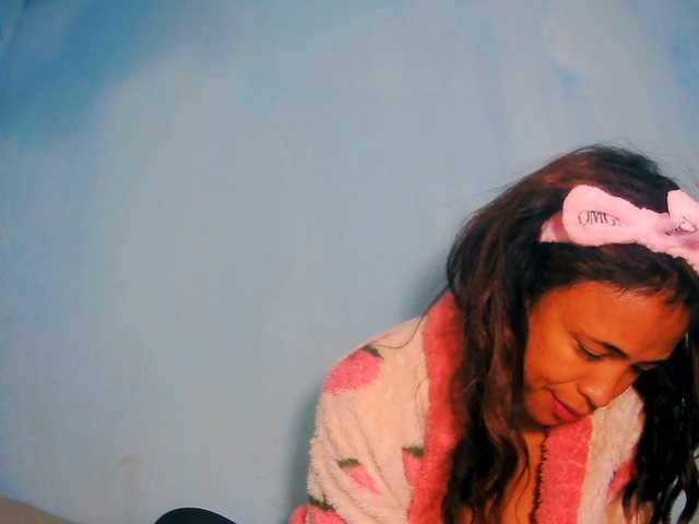 prettygirls11 live cam on BongaCams