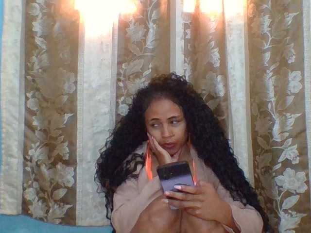 prettygirls11 live cam on BongaCams