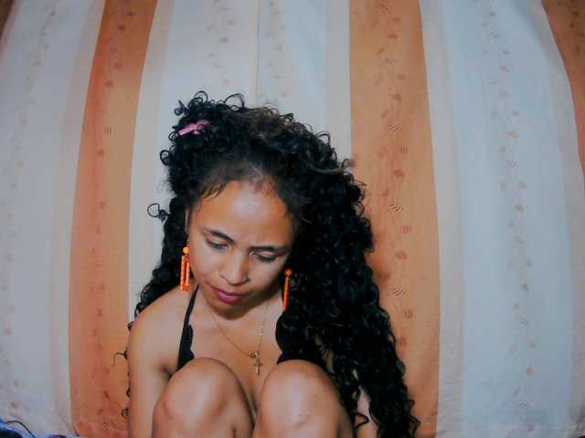 prettygirls11 live cam on BongaCams