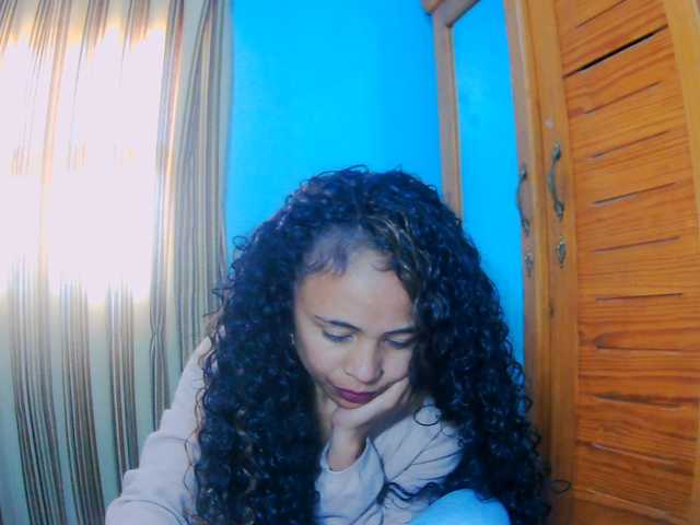 prettygirls11 live cam on BongaCams