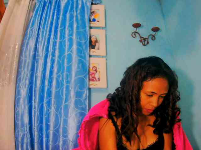 prettygirls11 webcam