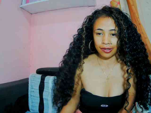 prettygirls11 webcam
