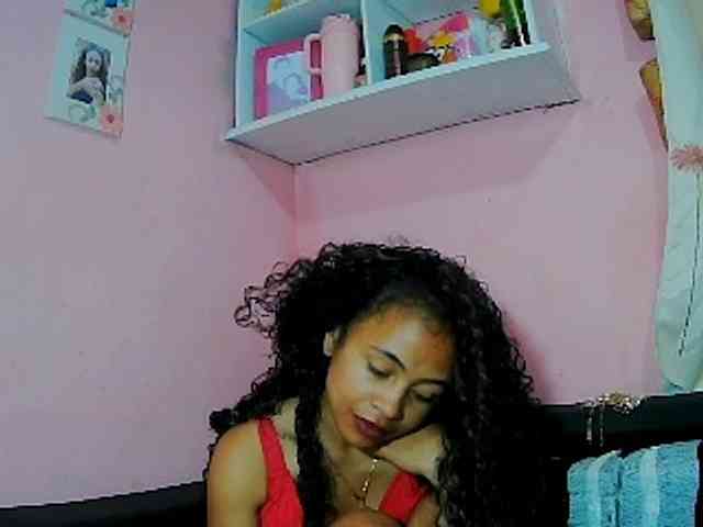 prettygirls11 webcam