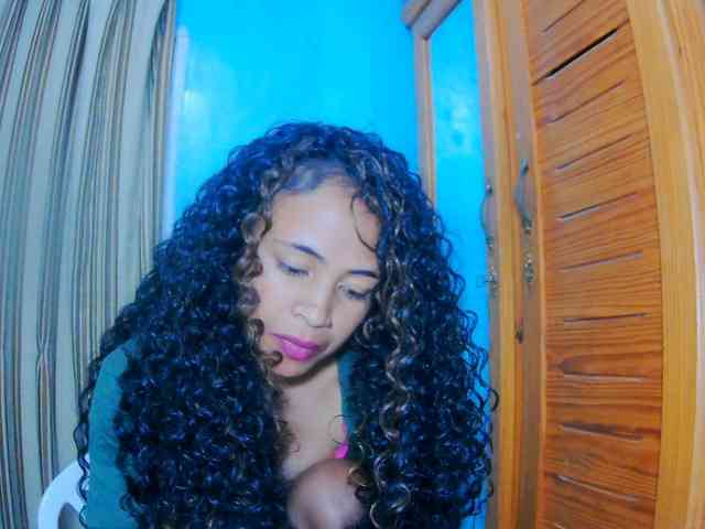 prettygirls11 webcam