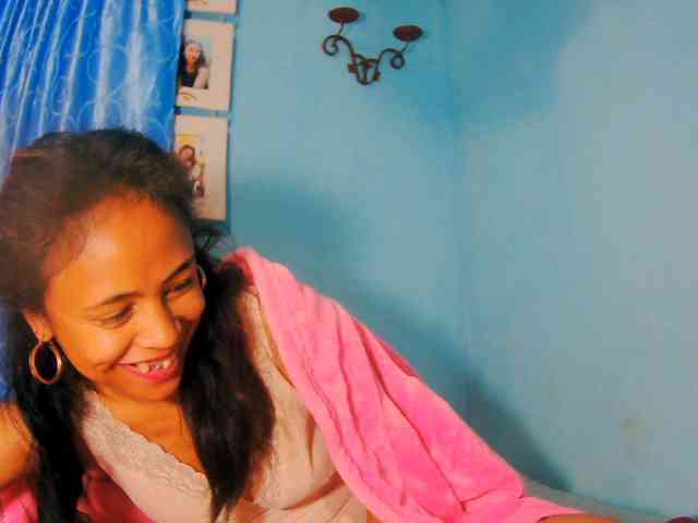 prettygirls11's live room