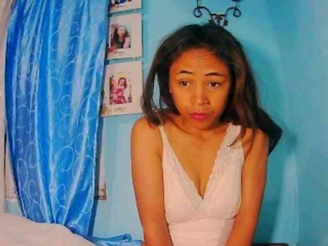 prettygirls11 webcam