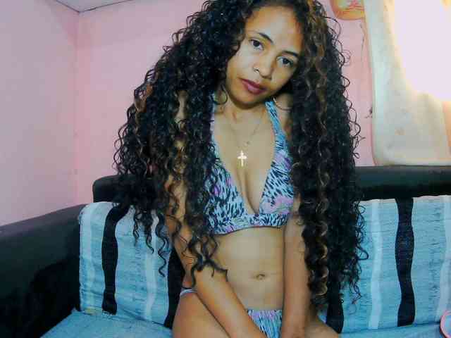 prettygirls11 webcam
