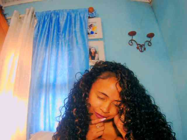 prettygirls11 webcam