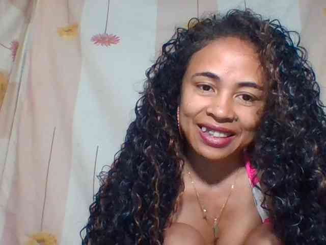 prettygirls11 webcam