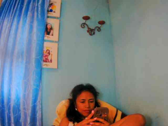 prettygirls11 webcam