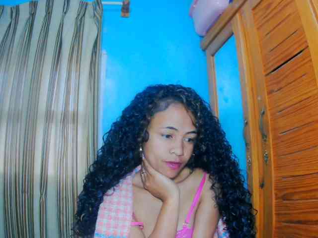 prettygirls11 webcam