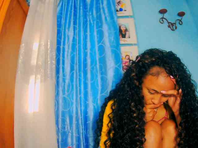 prettygirls11 webcam