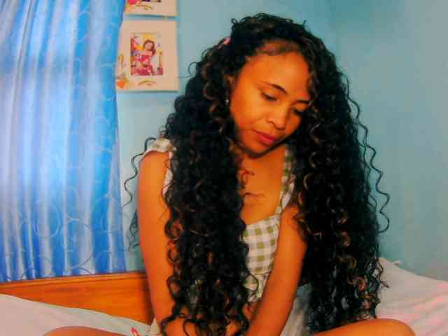 prettygirls11 webcam