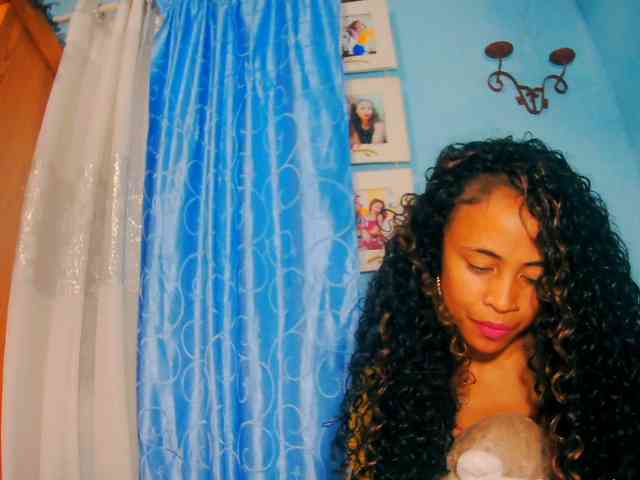 prettygirls11 webcam