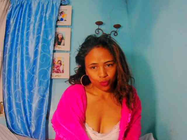 prettygirls11 webcam