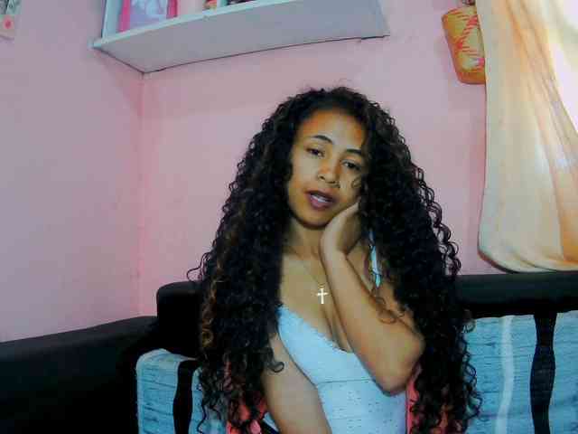 prettygirls11 webcam