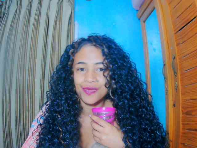 prettygirls11 webcam