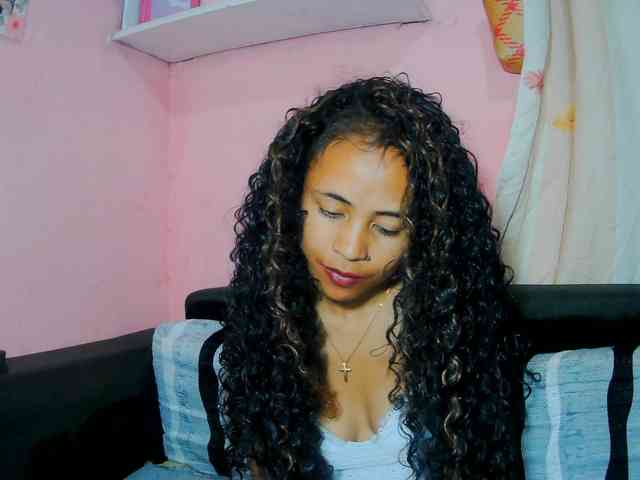 prettygirls11 webcam