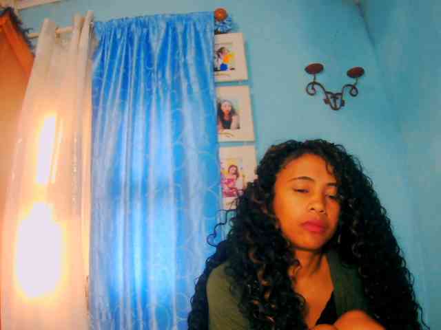 prettygirls11 webcam