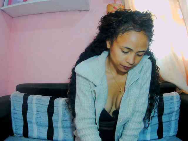 prettygirls11 webcam