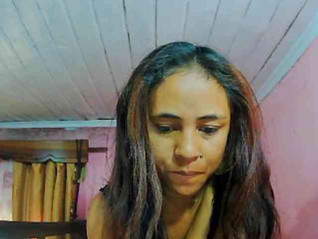 prettygirls11 webcam