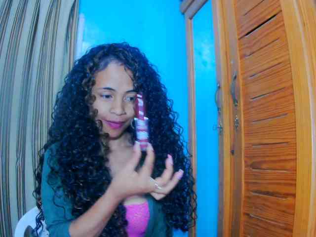 prettygirls11 webcam