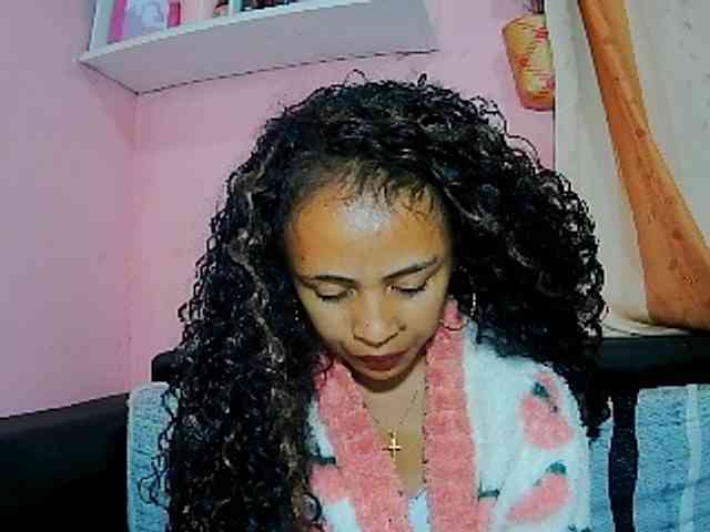 prettygirls11 webcam