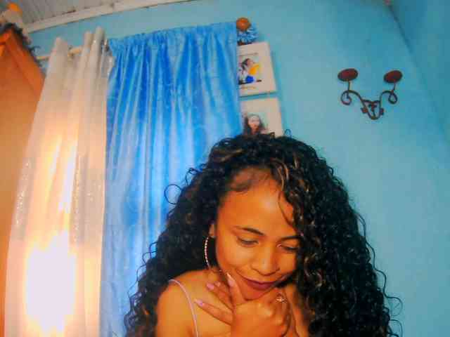 prettygirls11 webcam