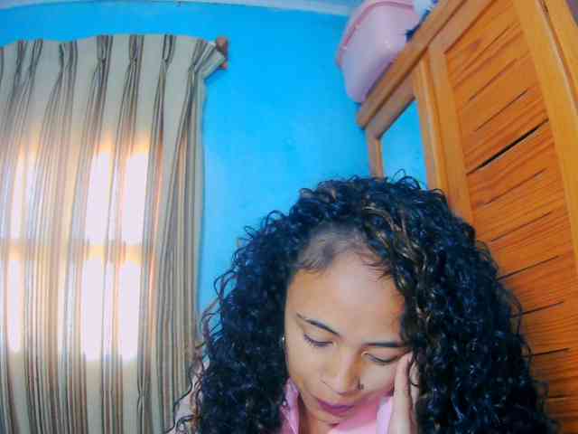 prettygirls11 webcam