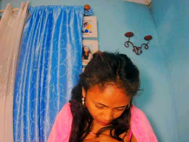 prettygirls11 webcam