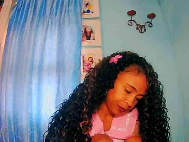 prettygirls11 webcam