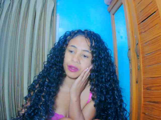 prettygirls11 webcam